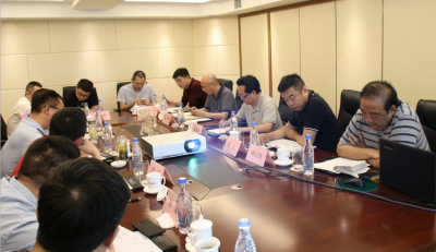 中鐵八局現(xiàn)代物流公司董事長熊渝中蒞臨集團(tuán)進(jìn)行業(yè)務(wù)交流