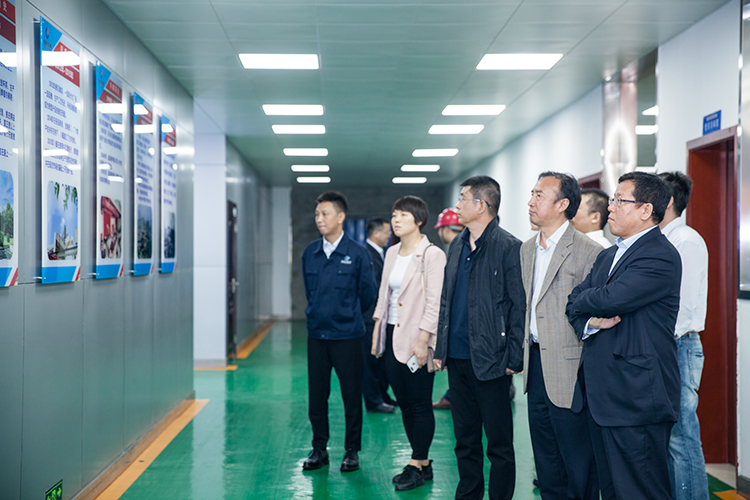 河鋼集團(tuán)承鋼公司赴川威集團(tuán)連界釩鈦基地交流訪問(wèn)(圖2)
