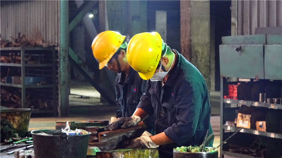 【專題】拼搏 超越 創(chuàng)奇跡 ——軋鋼月產突破48萬噸再創(chuàng)新紀錄(圖6)