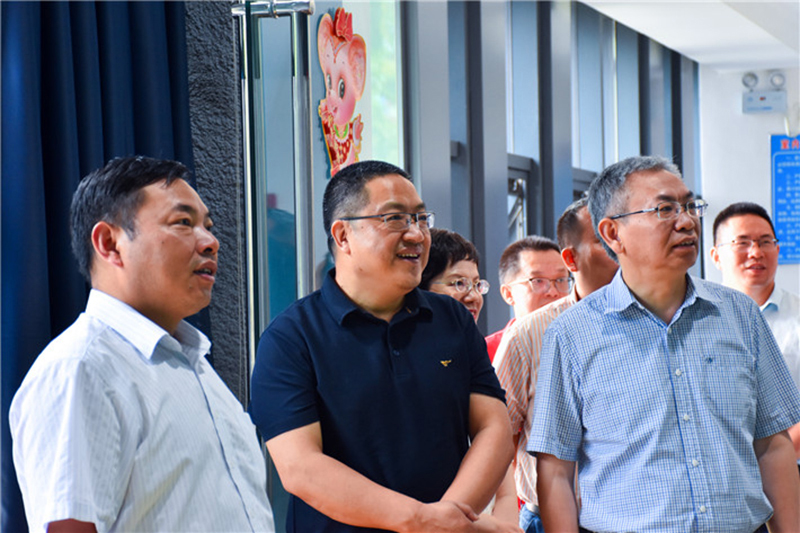 省總工會(huì)調(diào)研組到川威連界基地調(diào)研并慰問(wèn)一線員工(圖5)