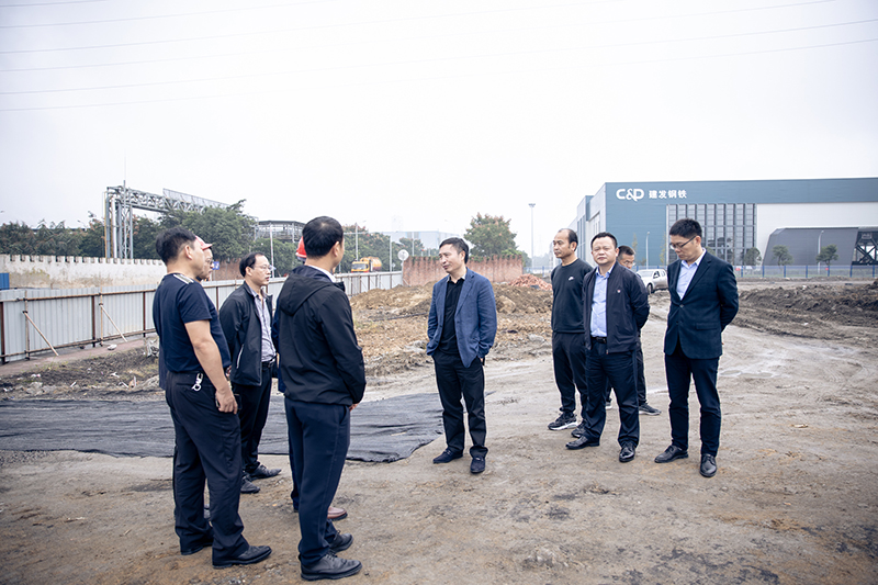 王勁董事長節(jié)日期間調(diào)研連界基地在建項目(圖2)