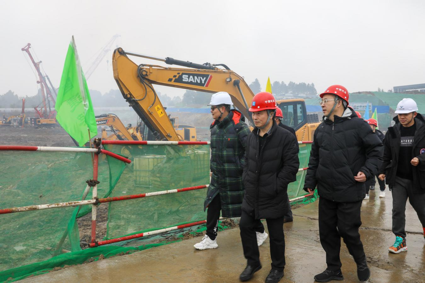 王勁董事長調(diào)研連界基地轉(zhuǎn)型升級工程項目(圖1)