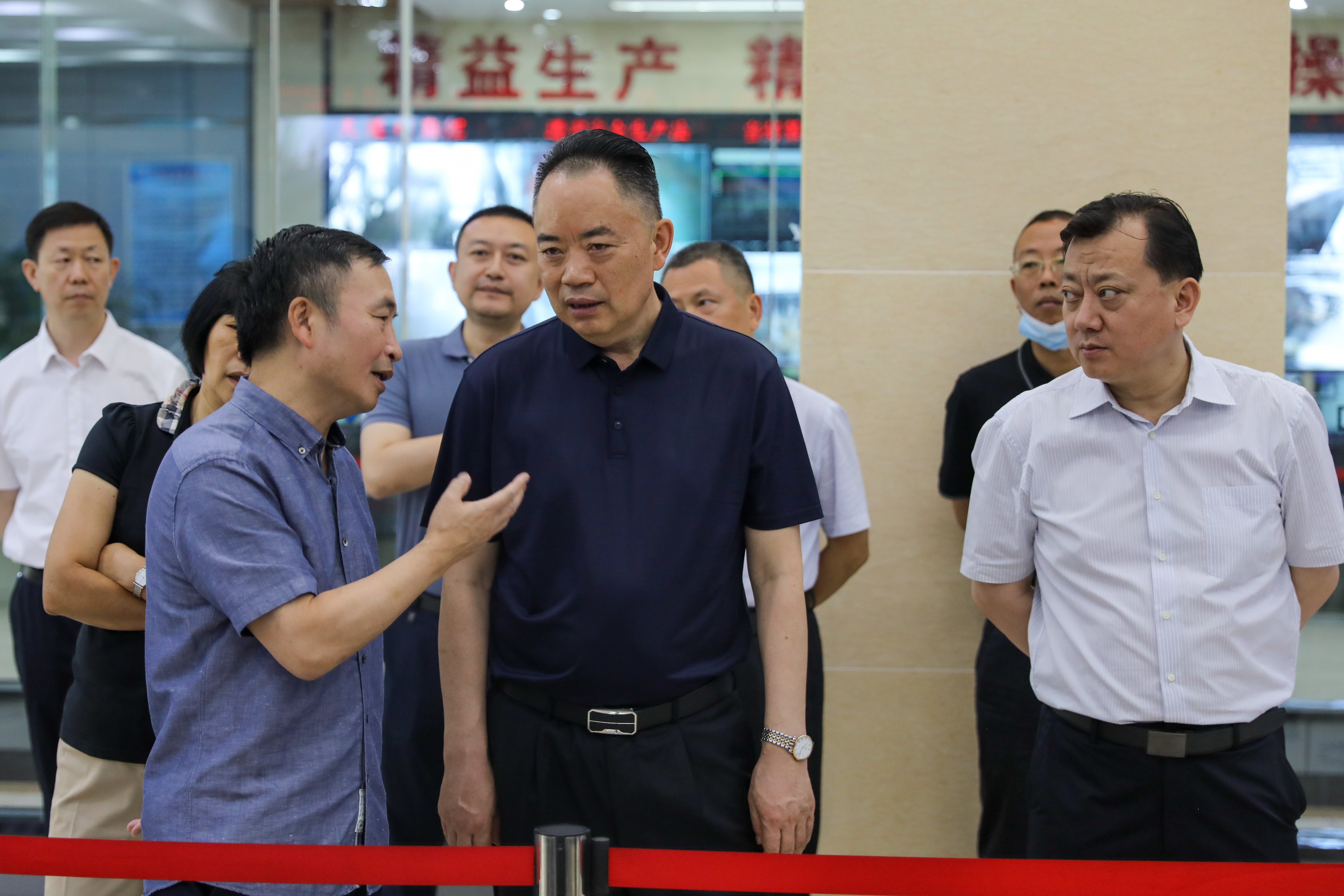 省人大常委會副主任宋朝華到川威連界基地 考察調(diào)研(圖4)