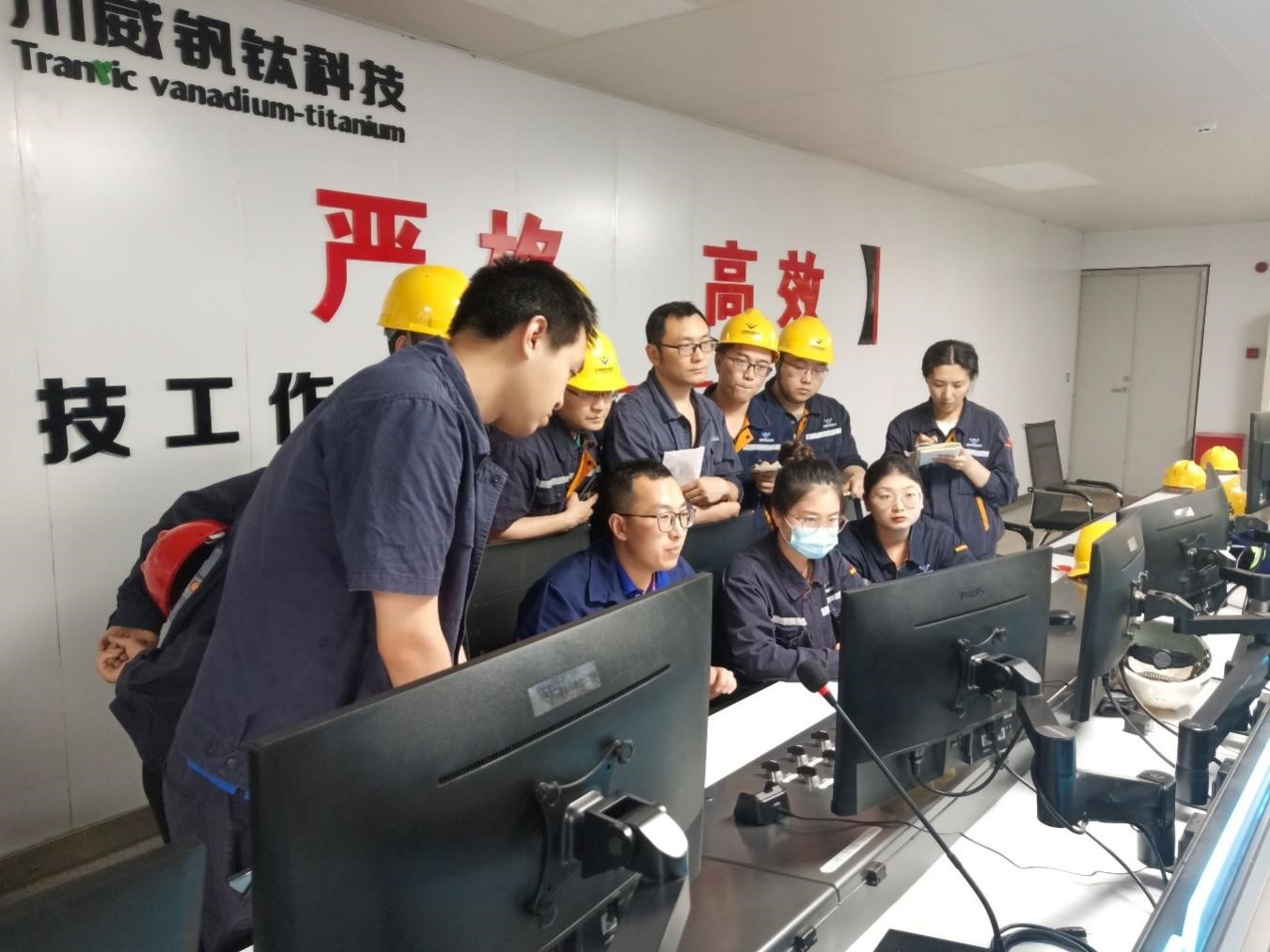 寶劍磨礪出 梅香苦寒來——釩鈦科技板材廠生產(chǎn)快速達(dá)產(chǎn)達(dá)效紀(jì)實(shí)(圖8)