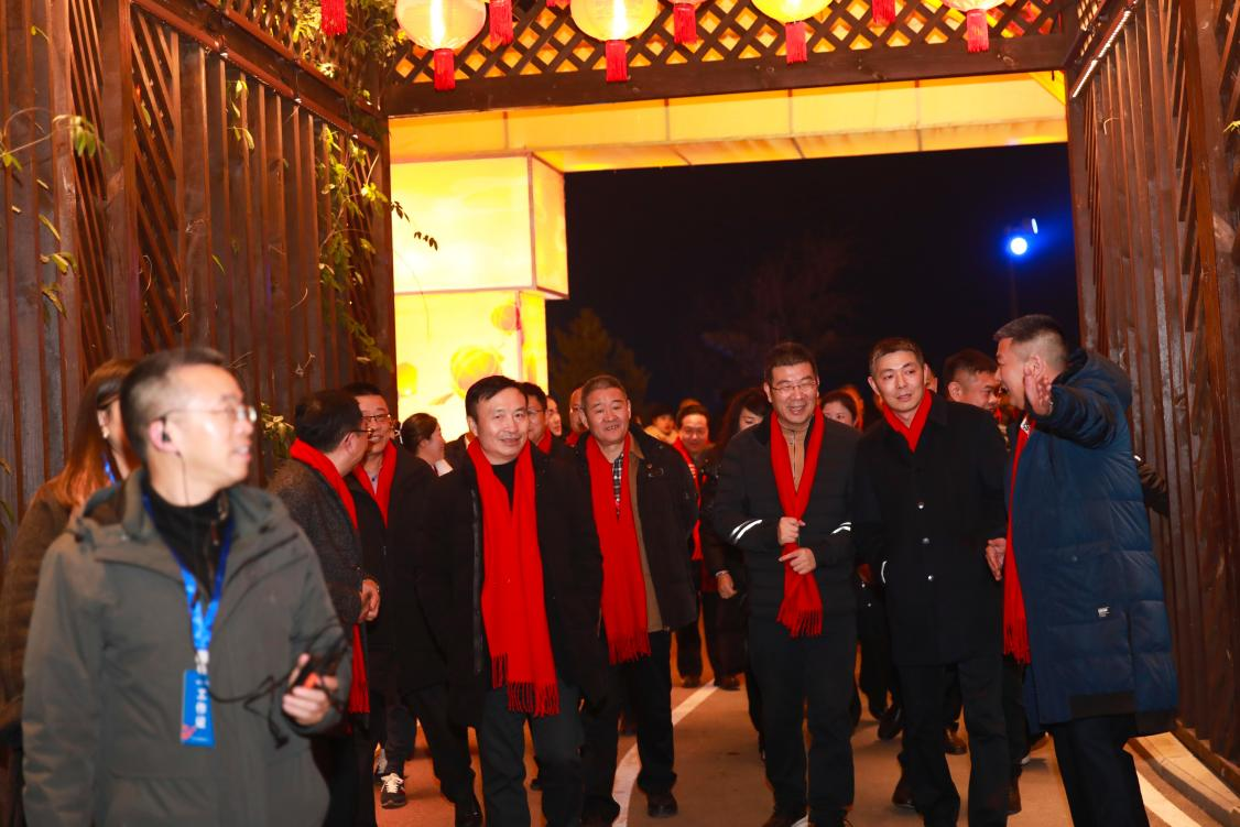 共存共贏 攜手并進(jìn) ——川威集團(tuán)2023客戶聯(lián)誼文藝晚會(圖4) 共存共贏 攜手并進(jìn) ——川威集團(tuán)2023客戶聯(lián)誼文藝晚會(圖4)