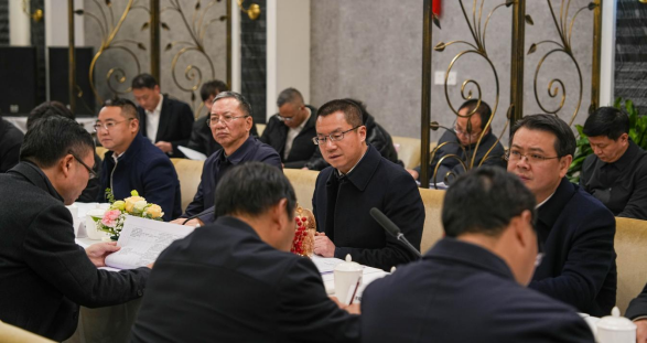 威遠縣人民政府與川威集團召開政企聯(lián)席會(圖3)