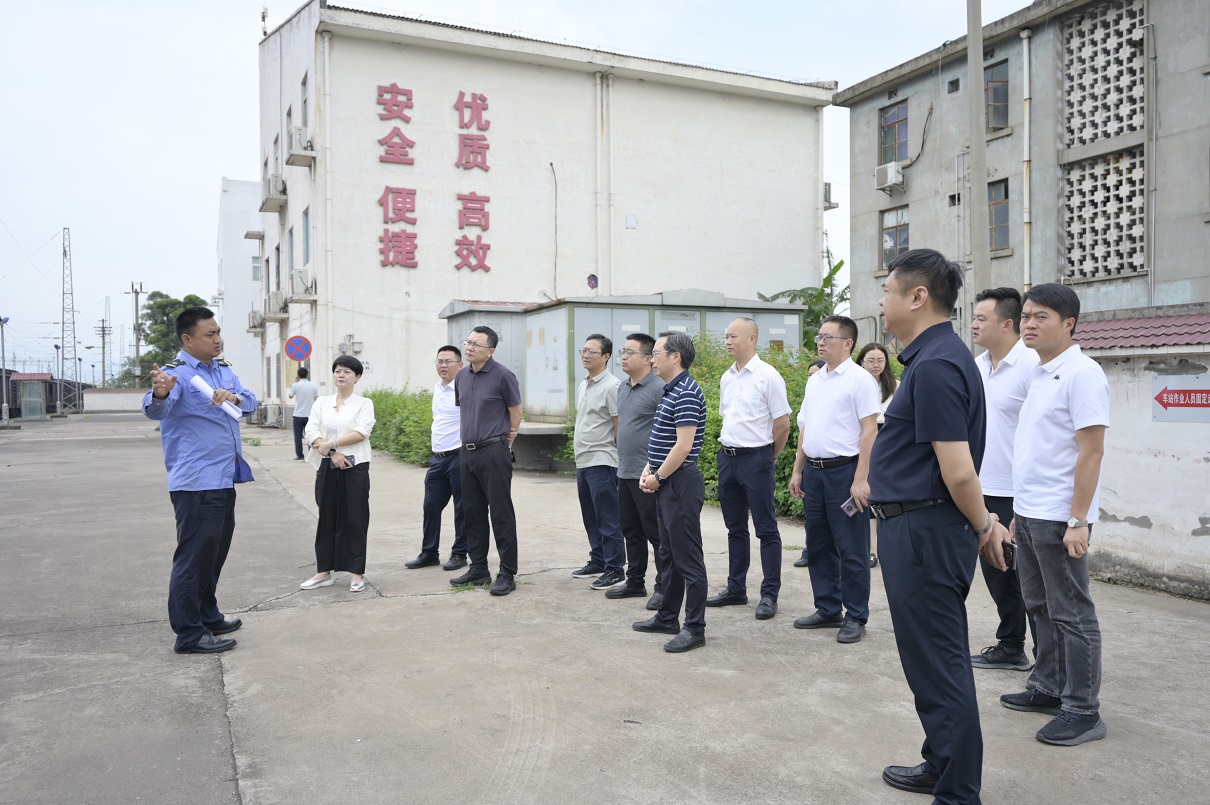 搶抓新機(jī)遇，謀求新合作，匯聚新動(dòng)能——內(nèi)江考察團(tuán)蒞臨通宇物流參觀交流(圖3)