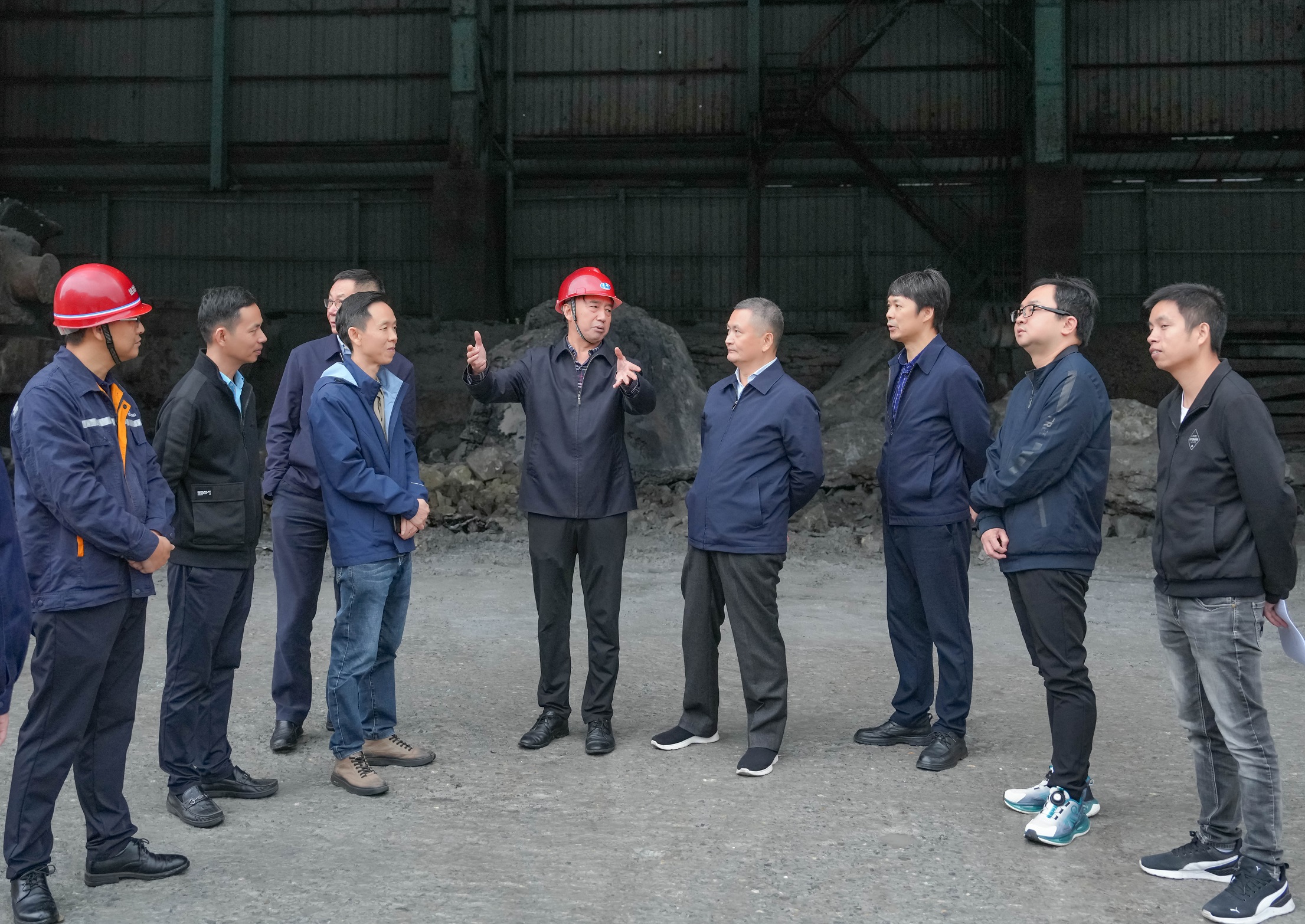 市人大常委會(huì)副主任曾云忠到川威調(diào)研督導(dǎo)超低排放改造推進(jìn)情況(圖4) 市人大常委會(huì)副主任曾云忠到川威調(diào)研督導(dǎo)超低排放改造推進(jìn)情況(圖4)