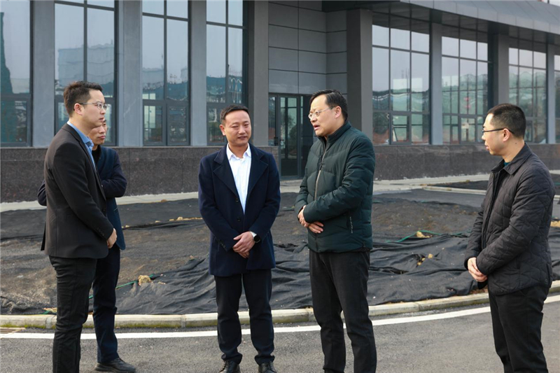 縣委常委廖快帶隊調(diào)研川南冶金建材物流港(圖1)