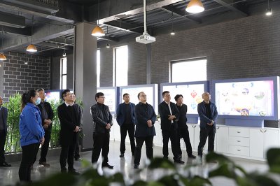 資中縣領(lǐng)導(dǎo)到川威連界生產(chǎn)基地開展專題調(diào)研