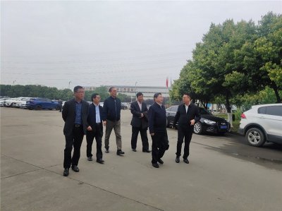 中國建筑金屬結(jié)構(gòu)協(xié)會鋼結(jié)構(gòu)分會常務(wù)副會長胡育科一行到川威集團龍泉基地考