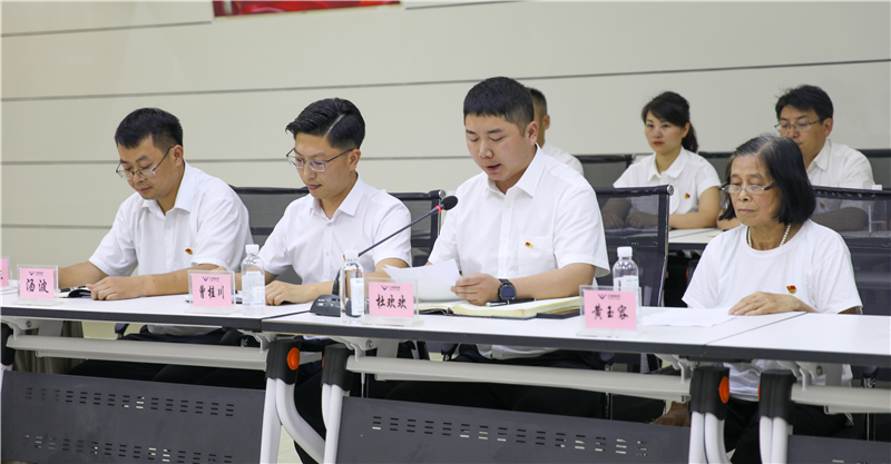 中共成渝釩鈦科技有限公司委員會(huì)召開“鑄紅色品格 迎建黨百年”座談會(huì)(圖3)